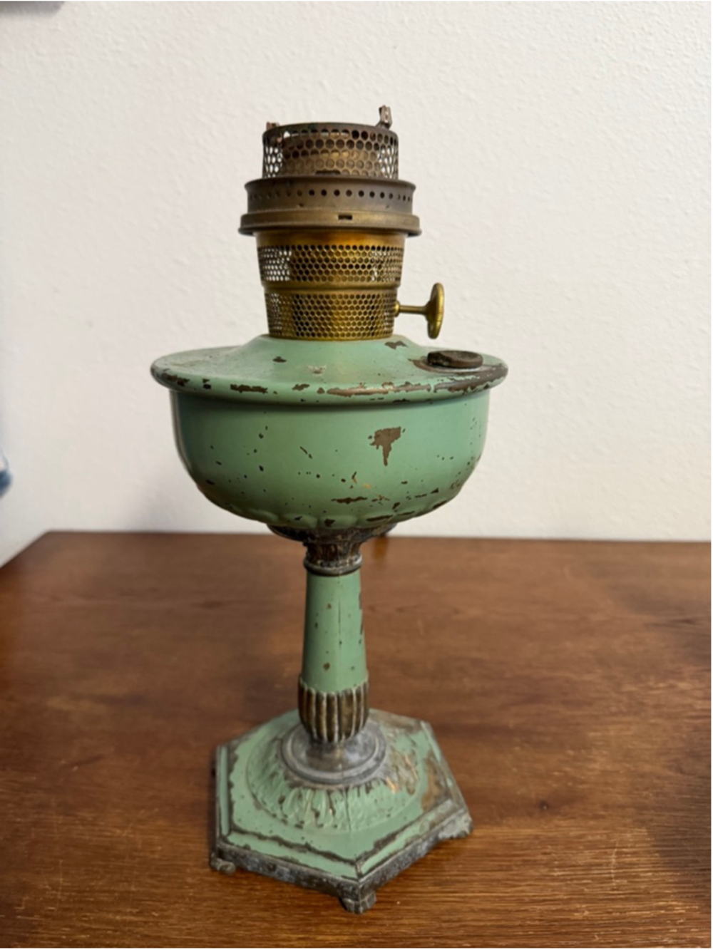 Antique Aladdin Nu-Type Model B Oil Lamp Green Base Kerosene Burner Chicago VTG